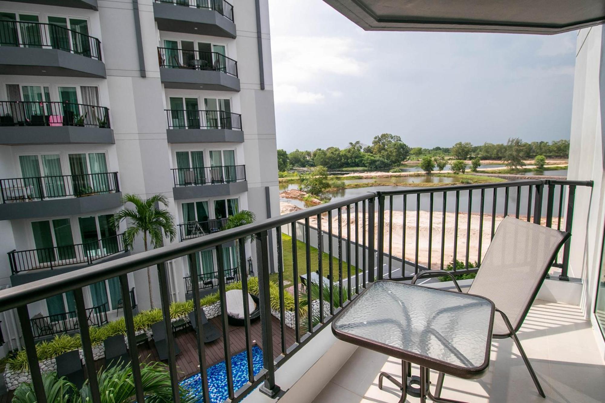 Mantra Beach Condominium Suite 2 - Mae Phim Ban Tha Fat Екстериор снимка