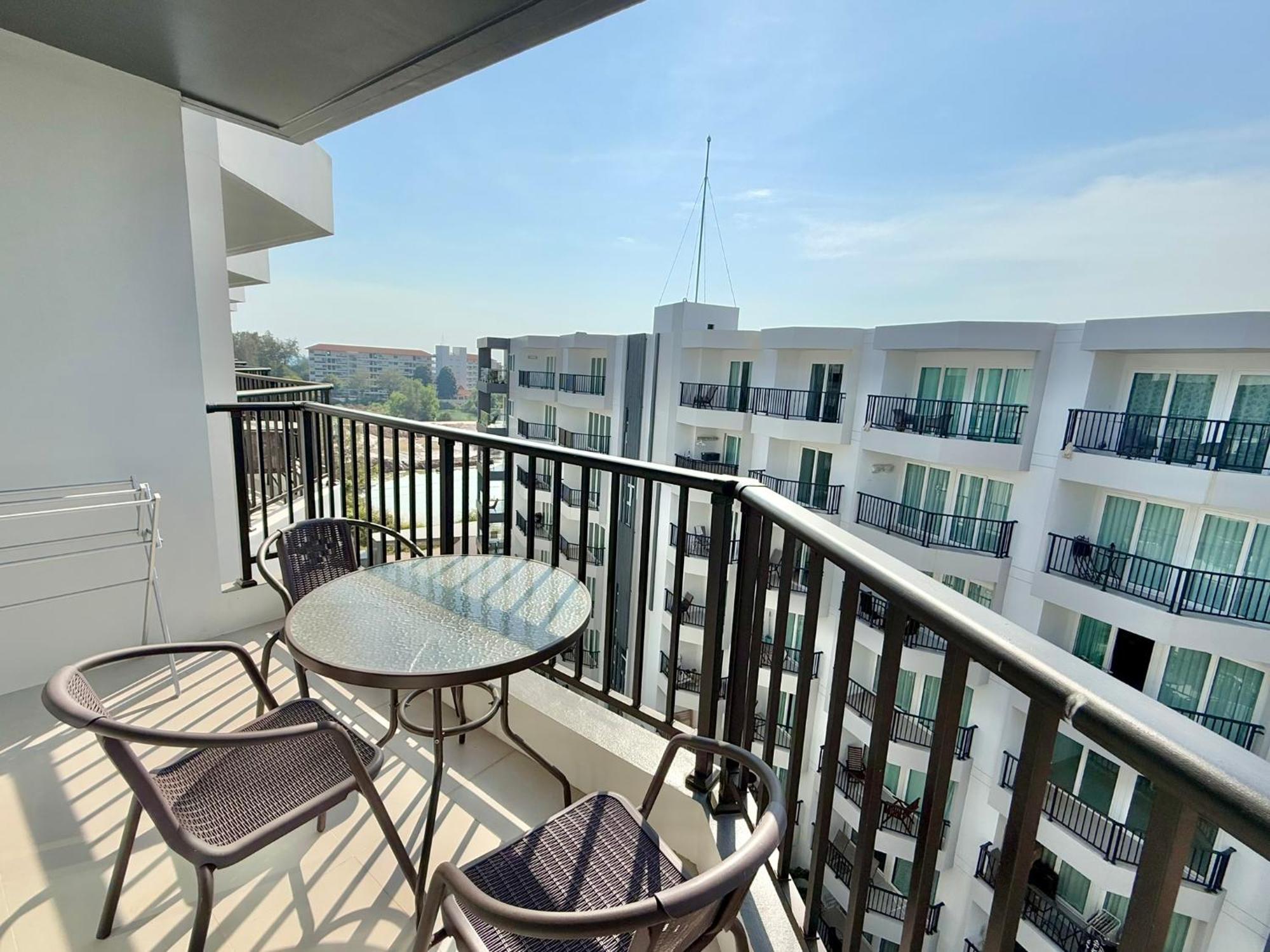 Mantra Beach Condominium Suite 2 - Mae Phim Ban Tha Fat Екстериор снимка